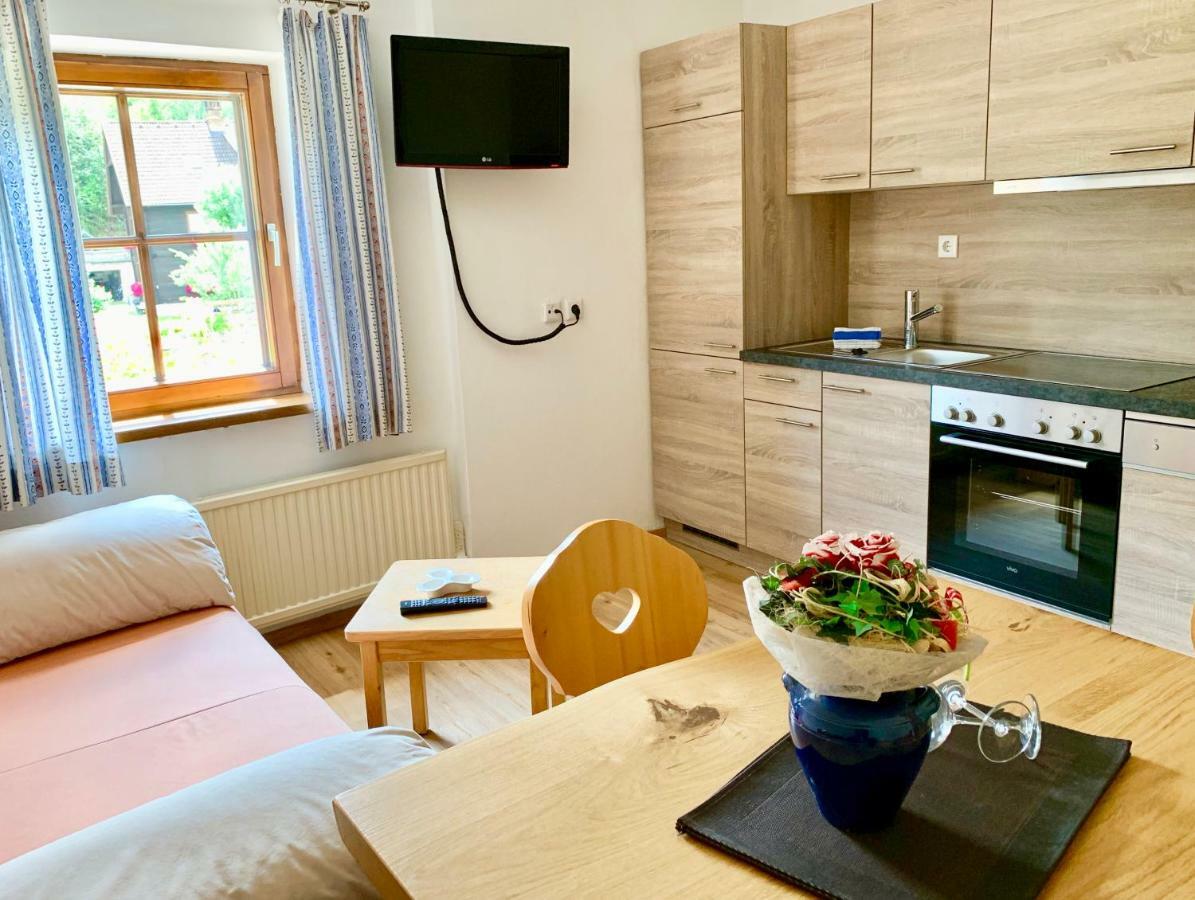 Ferienwohnung Ferienwelt Bogensperger Mariapfarr Zimmer foto